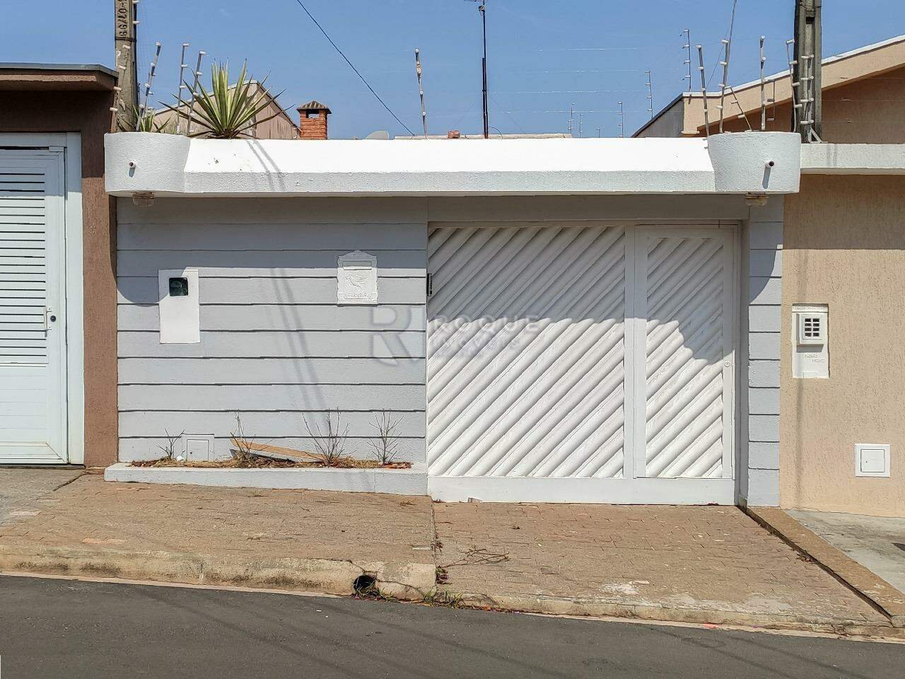 Casa Residencial para aluguel no bairro Jardim Nossa Senhora de Fátima: Fachada 