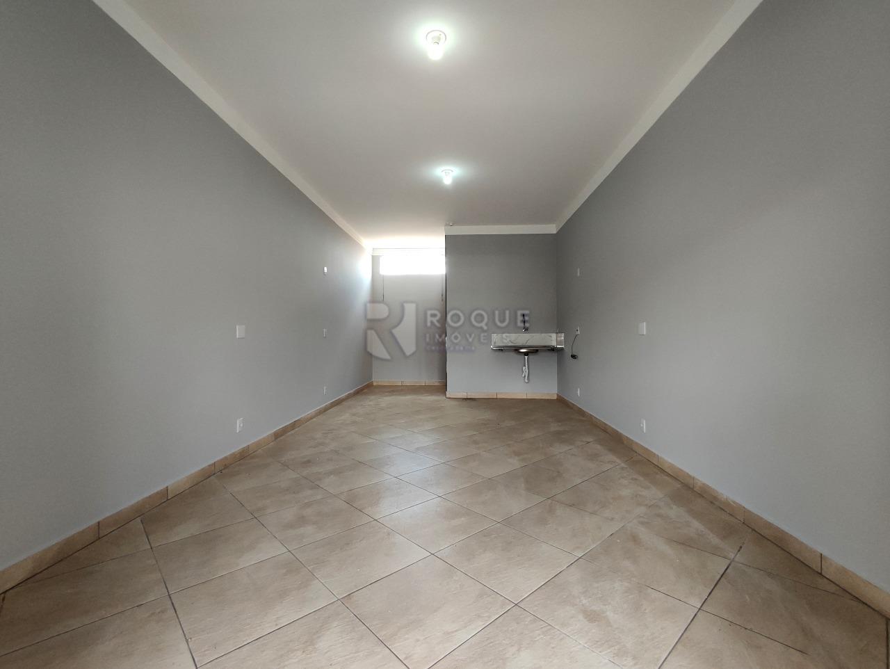 Casa Residencial à venda no bairro Residencial Econômico Manoel Simão de Barros Levy: SALÃO 1