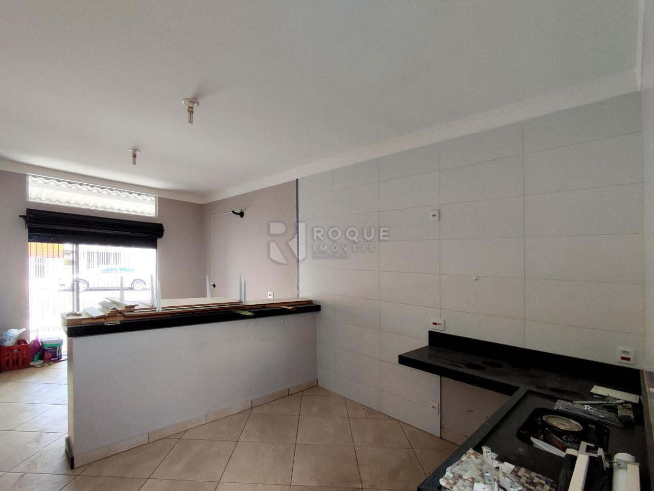 Casa Residencial à venda no bairro Residencial Econômico Manoel Simão de Barros Levy: SALÃO 2