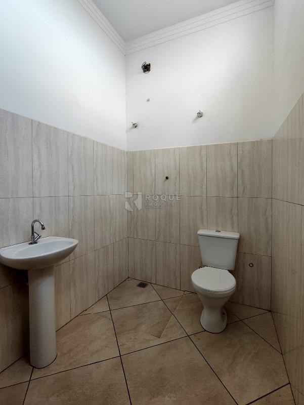 Casa Residencial à venda no bairro Residencial Econômico Manoel Simão de Barros Levy: BANHEIRO SALÃO 2