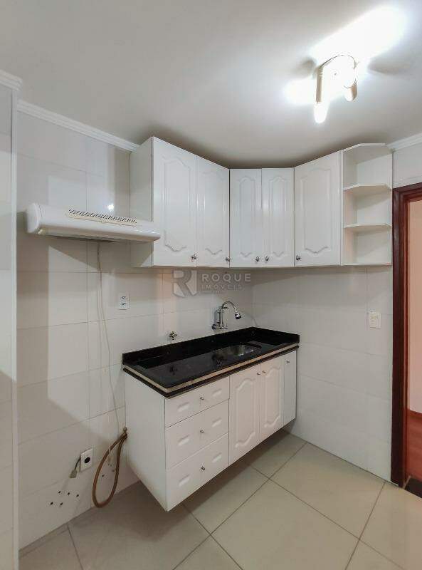 Apartamento para aluguel no bairro Itaipu: Cozinha 