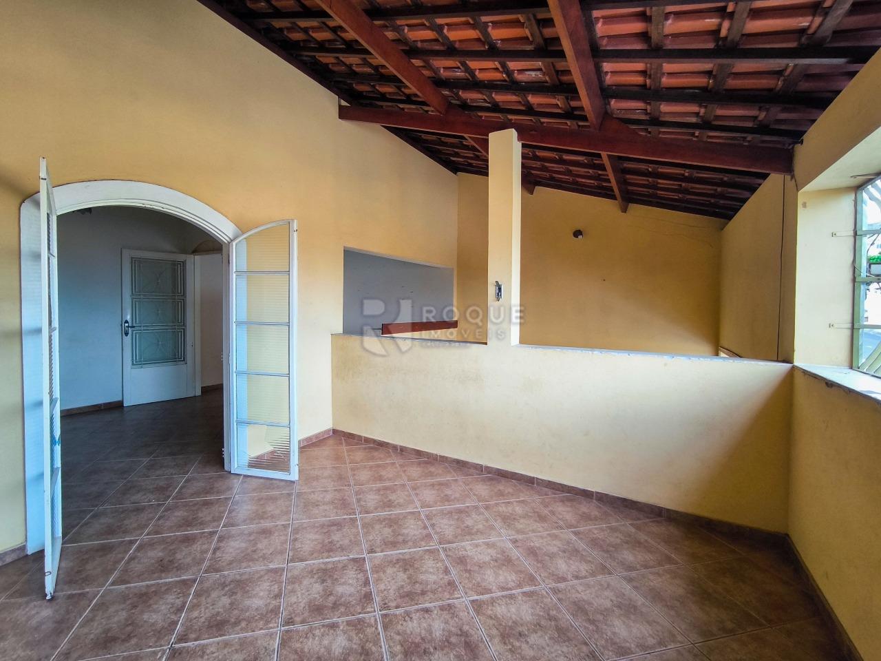 Casa Residencial à venda no bairro Parque Residencial Santa Eulália: SACADA DA SALA