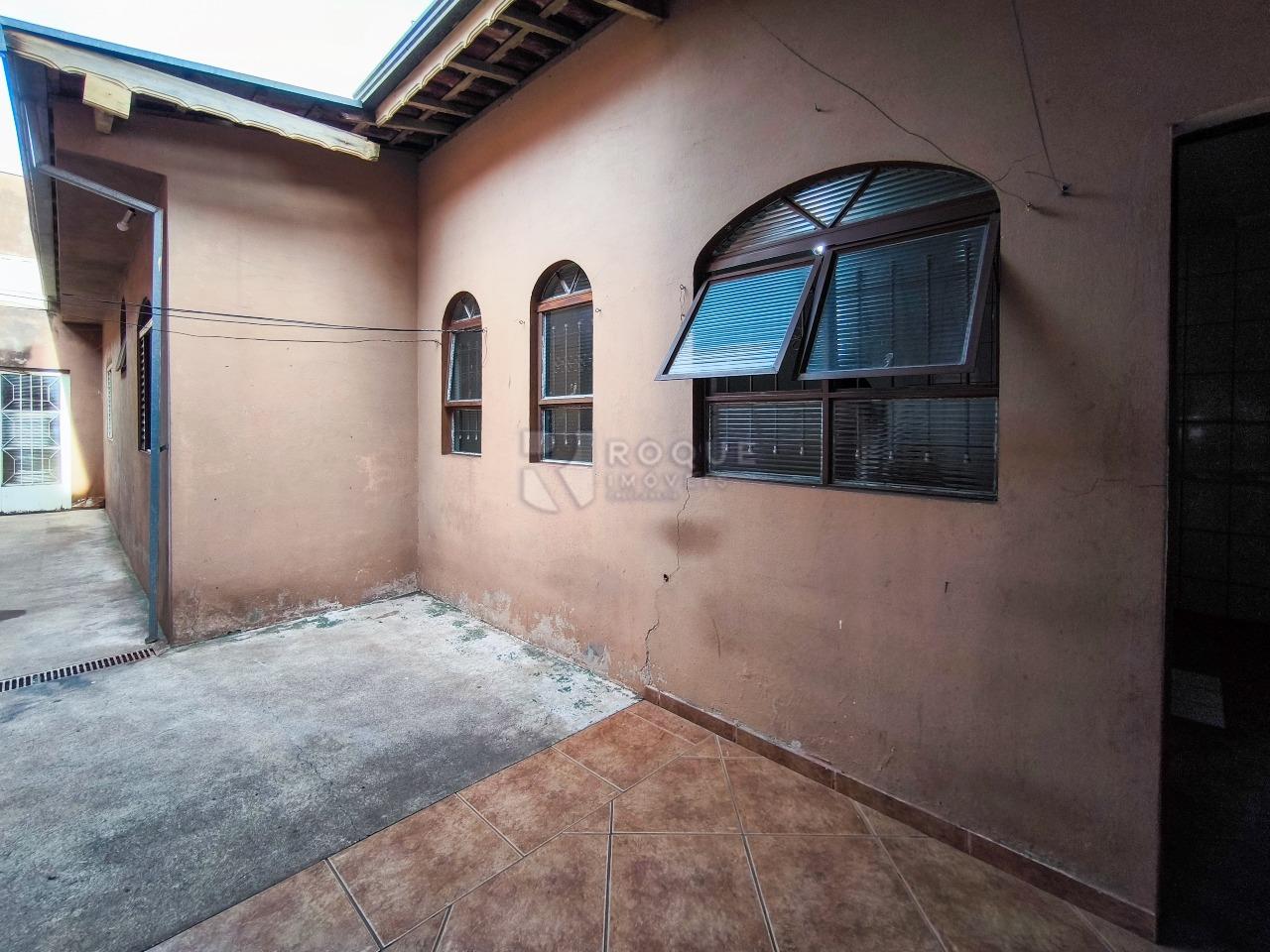 Casa Residencial à venda no bairro Parque Residencial Santa Eulália: ÁREA DE SERVIÇO