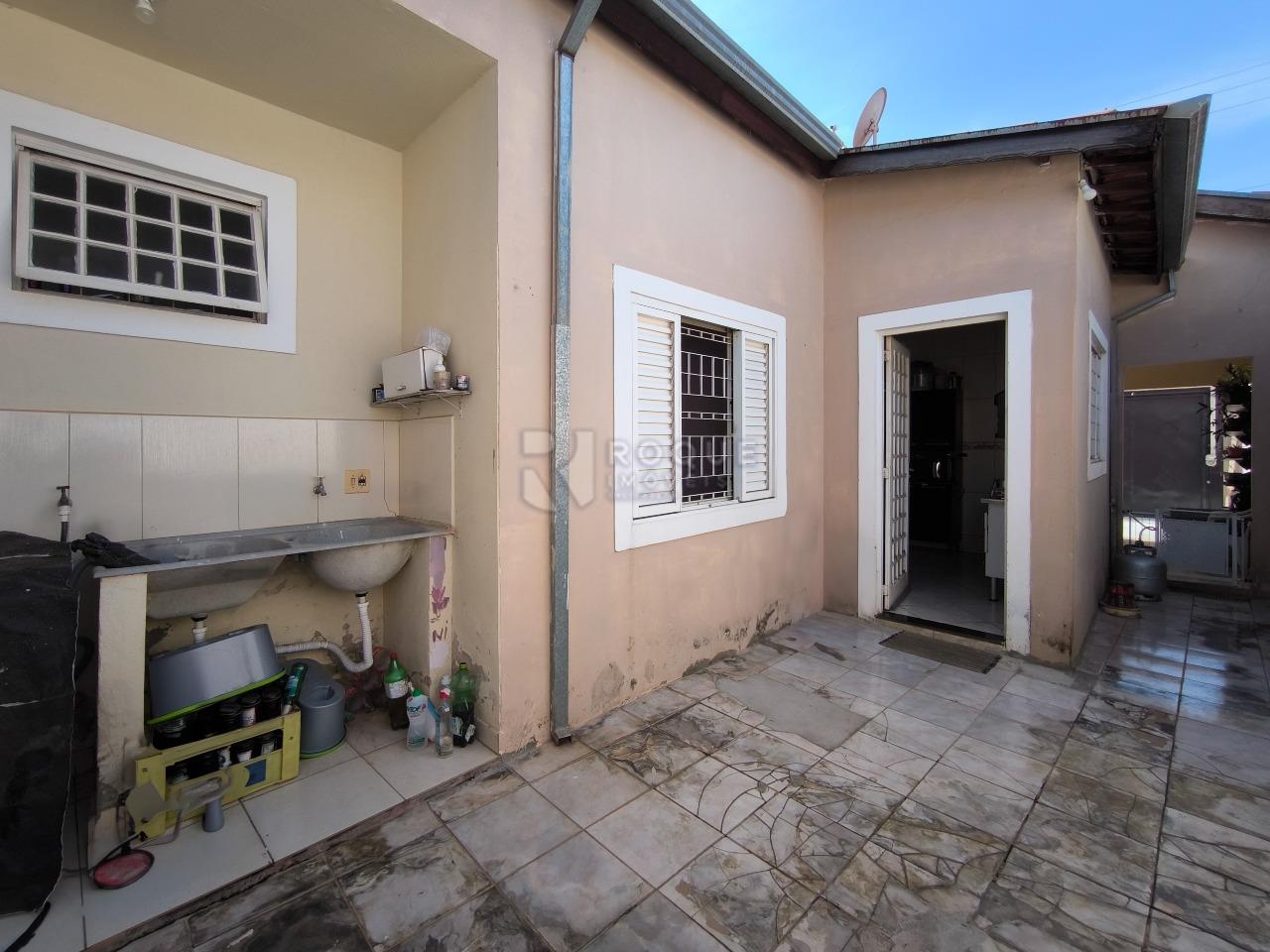 Casa Residencial à venda no bairro Jardim Campo Belo: ÁREA DE SERVIÇO