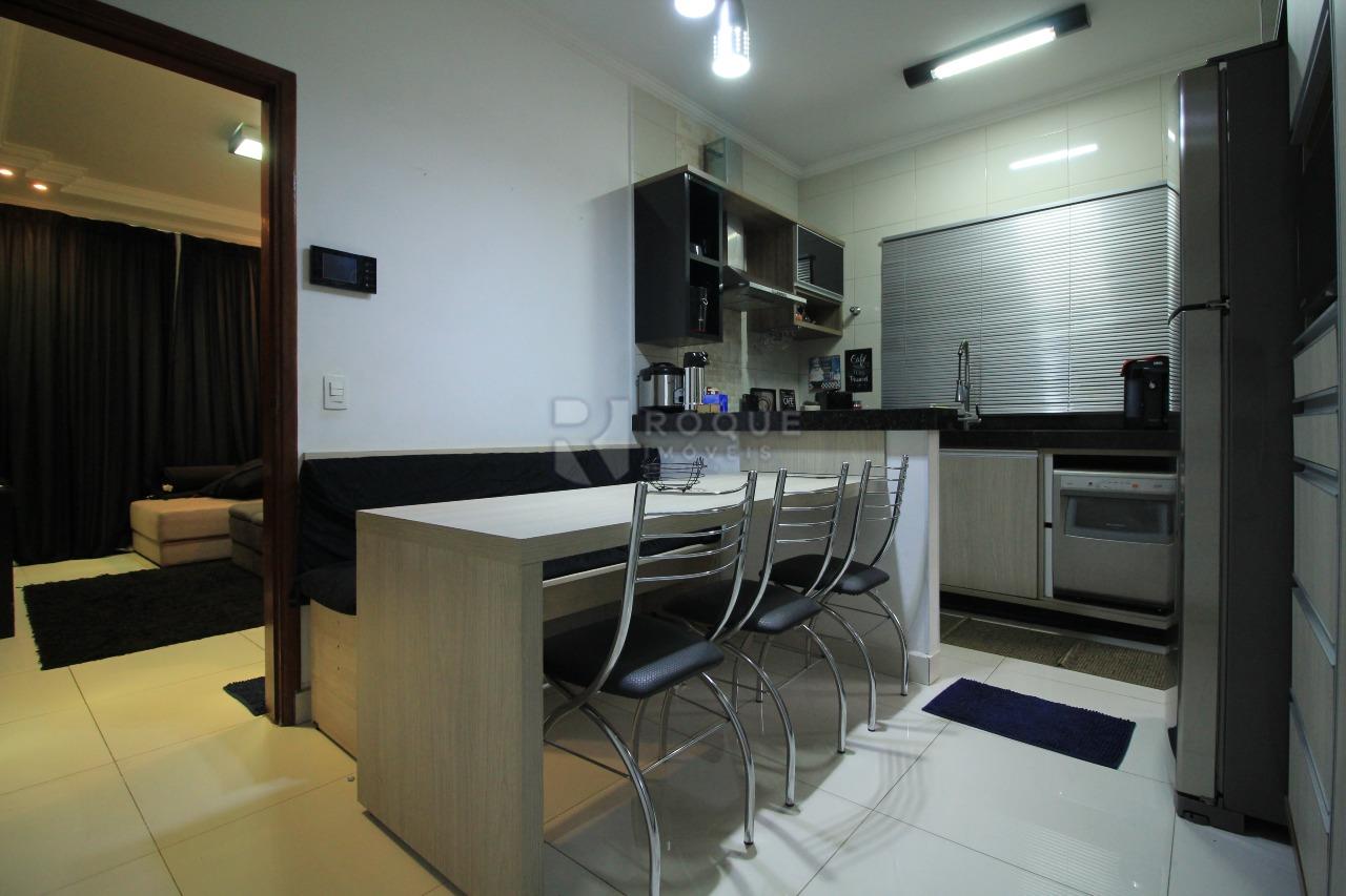 Casa Residencial à venda no bairro Jardim São Roque: Cozinha