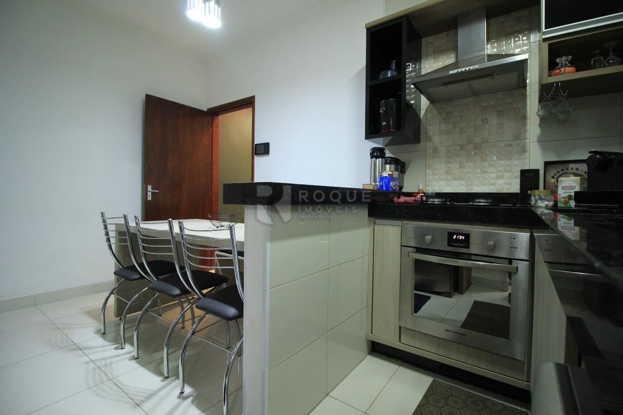 Casa Residencial à venda no bairro Jardim São Roque: Cozinha