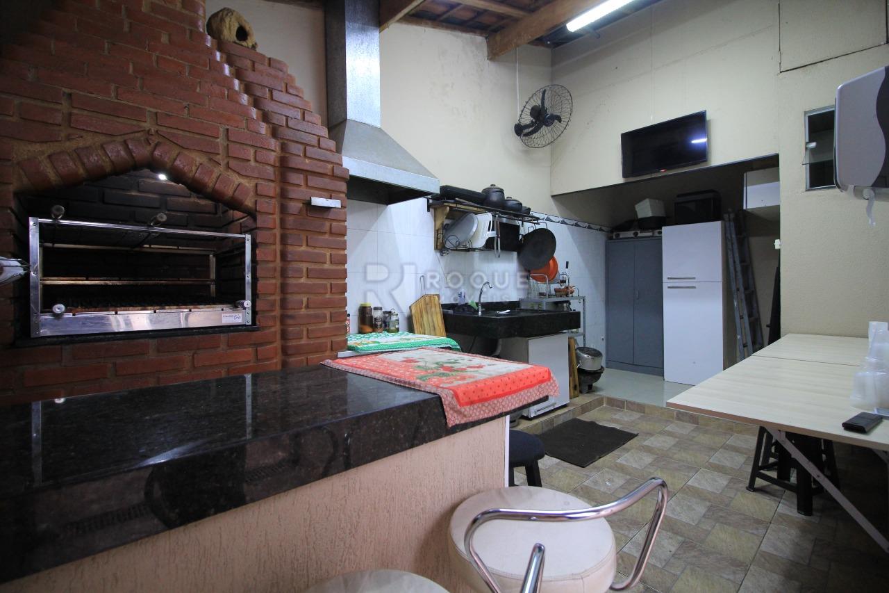 Casa Residencial à venda no bairro Jardim São Roque: área gourmet