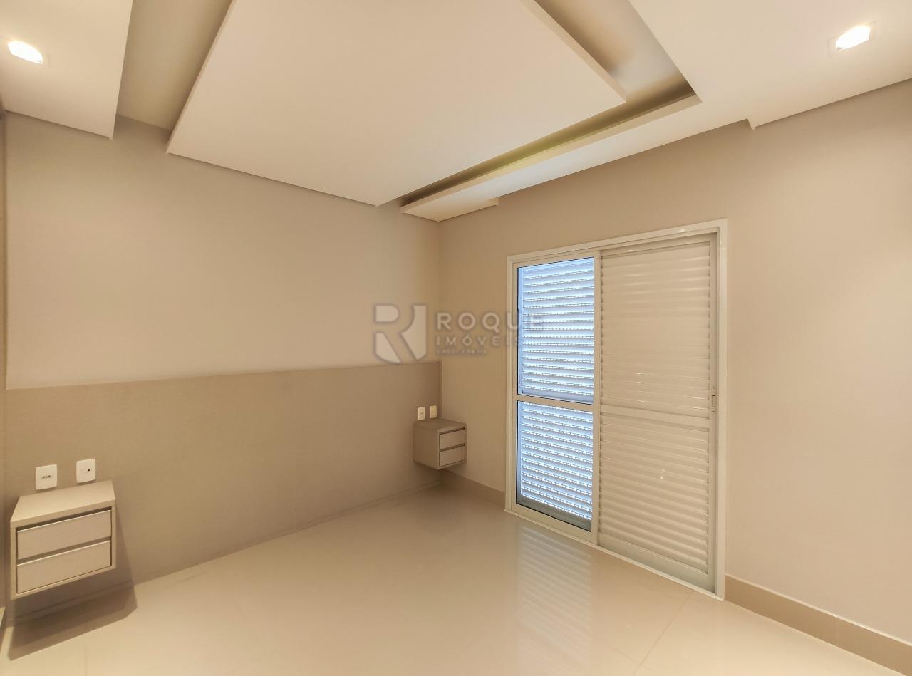 Casa em condomínio para aluguel no bairro Jardim Montezuma: Suíte 2 segundo andar 