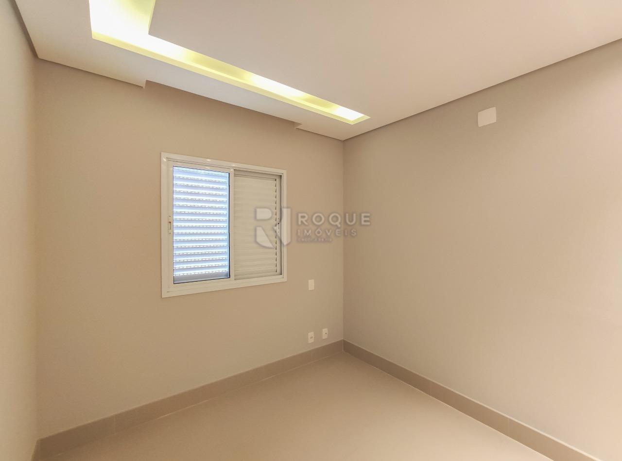 Casa em condomínio para aluguel no bairro Jardim Montezuma: Suíte 3 segundo andar 