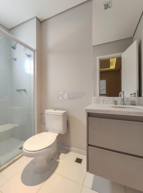 Casa em condomínio para aluguel no bairro Jardim Montezuma: WC suíte 3