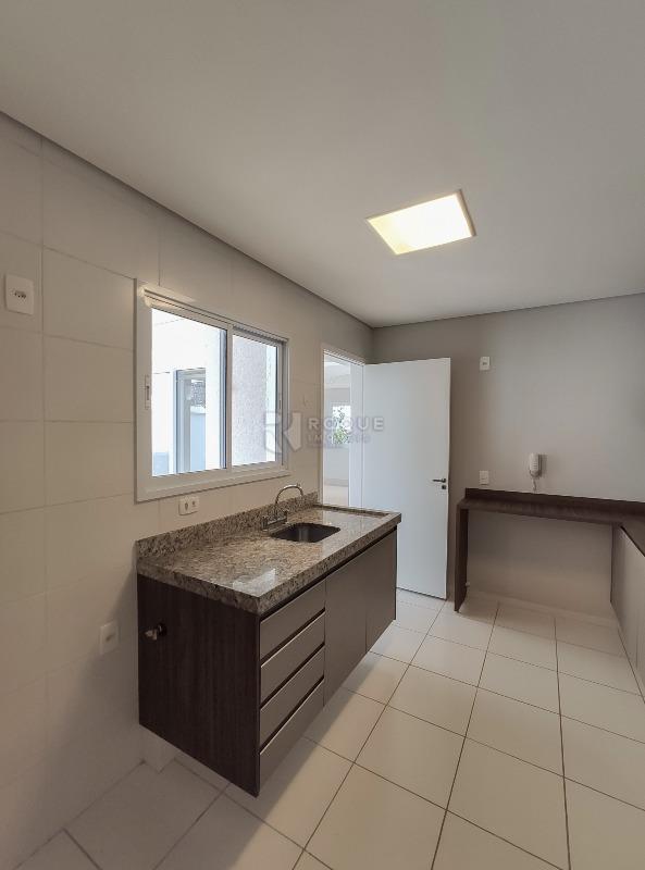 Casa em condomínio para aluguel no bairro Jardim Montezuma: Cozinha 