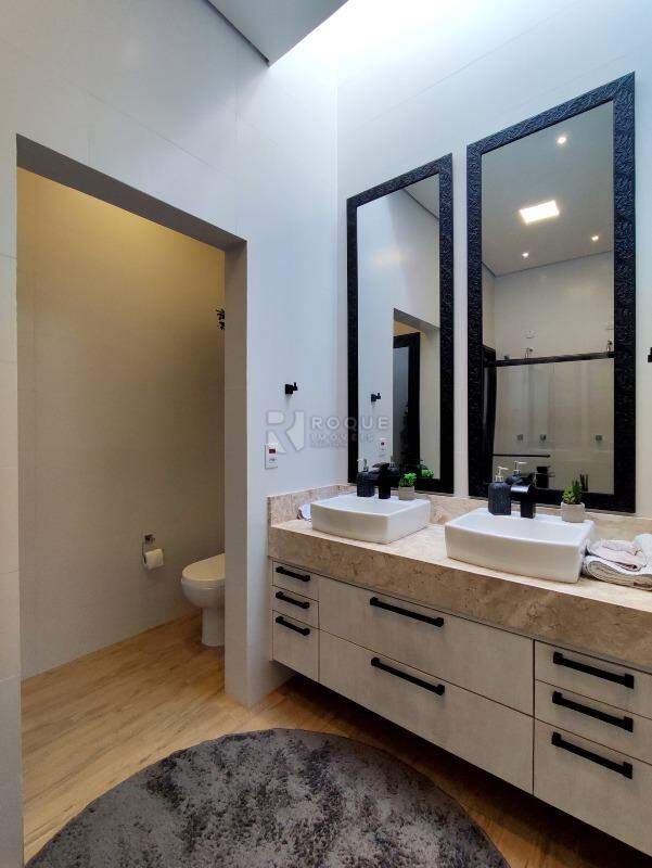 Casa em condomínio à venda no bairro Jardim Florença: WC SUÍTE MASTER