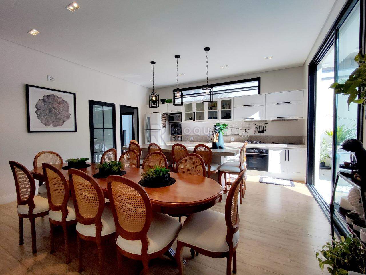 Casa em condomínio à venda no bairro Jardim Florença: COPA / COZINHA