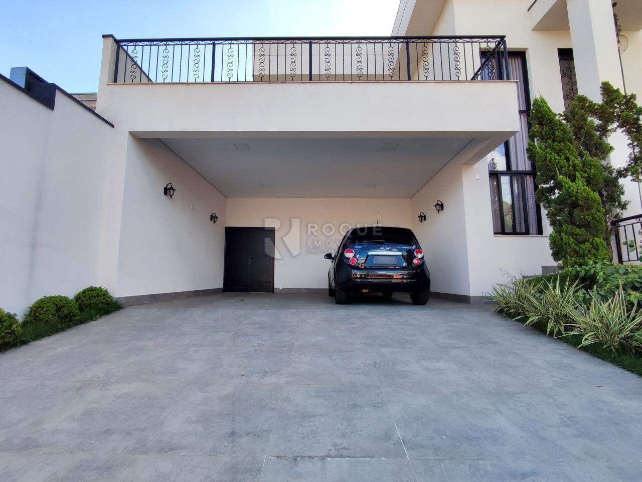 Casa em condomínio à venda no bairro Jardim Florença: GARAGEM