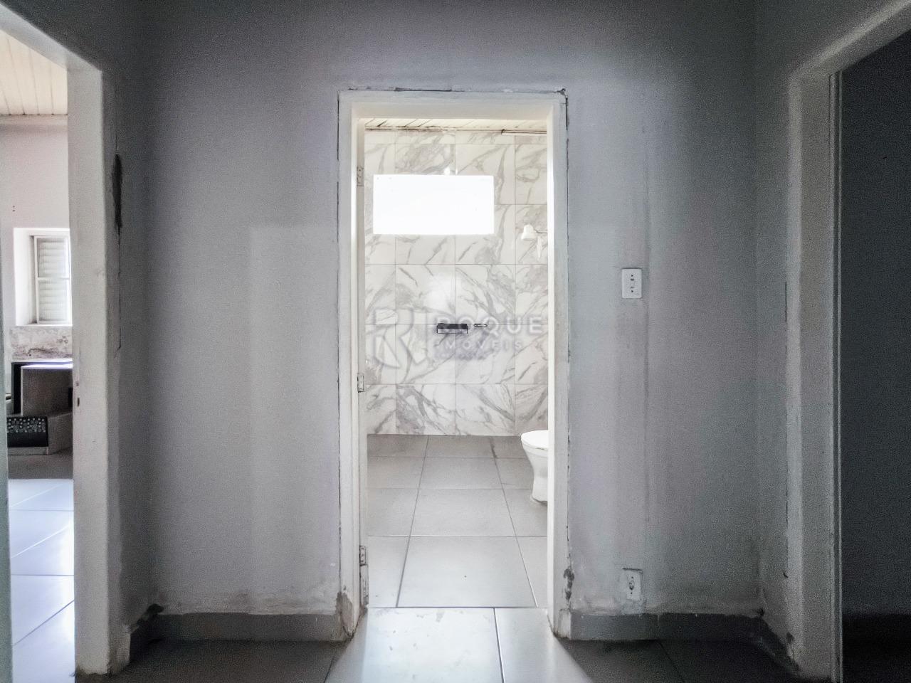 Casa Comercial à venda no bairro Boa Vista: ÁREA DE CIRCULAÇÃO