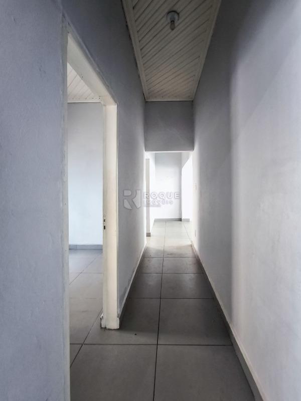 Casa Comercial à venda no bairro Boa Vista: CORREDOR INTERNO