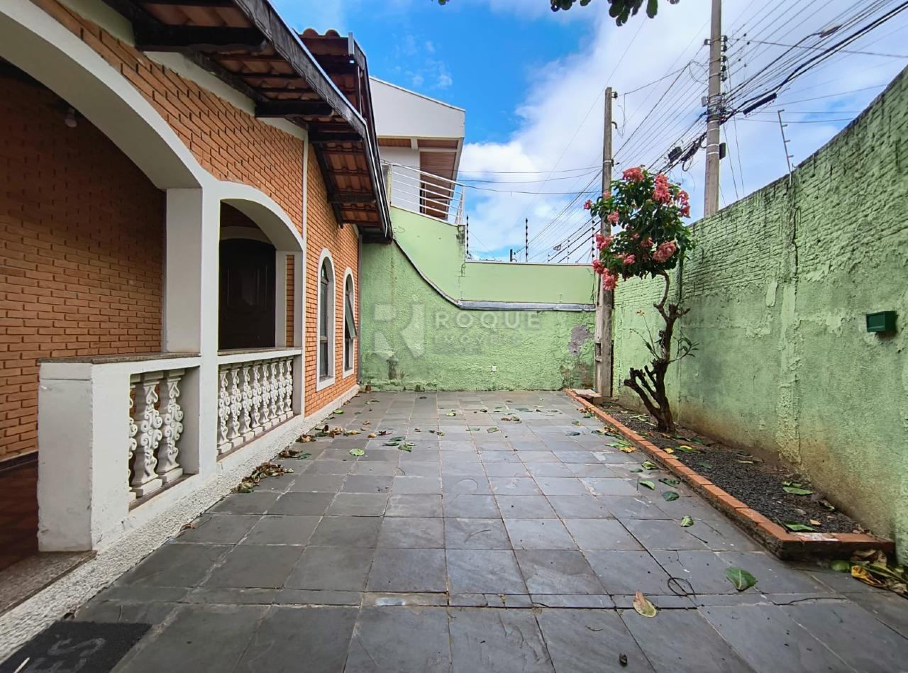 Casa Residencial para aluguel no bairro Vila Piza: Frente