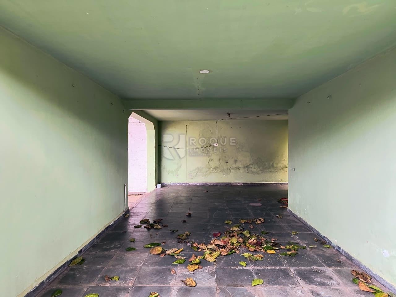 Casa Residencial para aluguel no bairro Vila Piza: Garagem