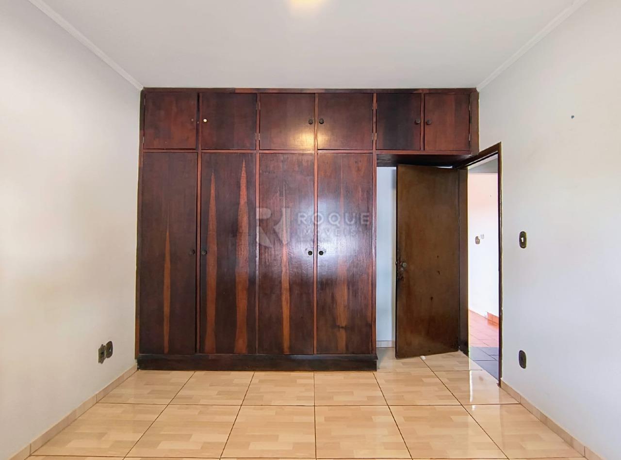 Casa Residencial para aluguel no bairro Vila Piza: Dormitório 03 suíte