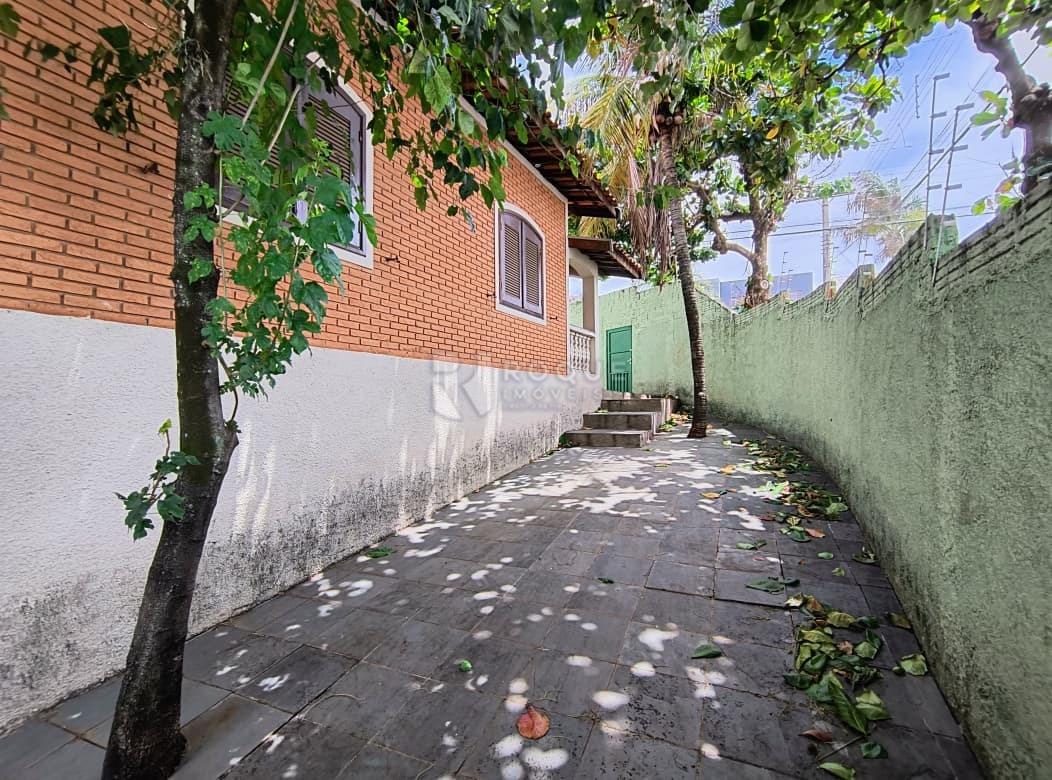 Casa Residencial para aluguel no bairro Vila Piza: Corredor