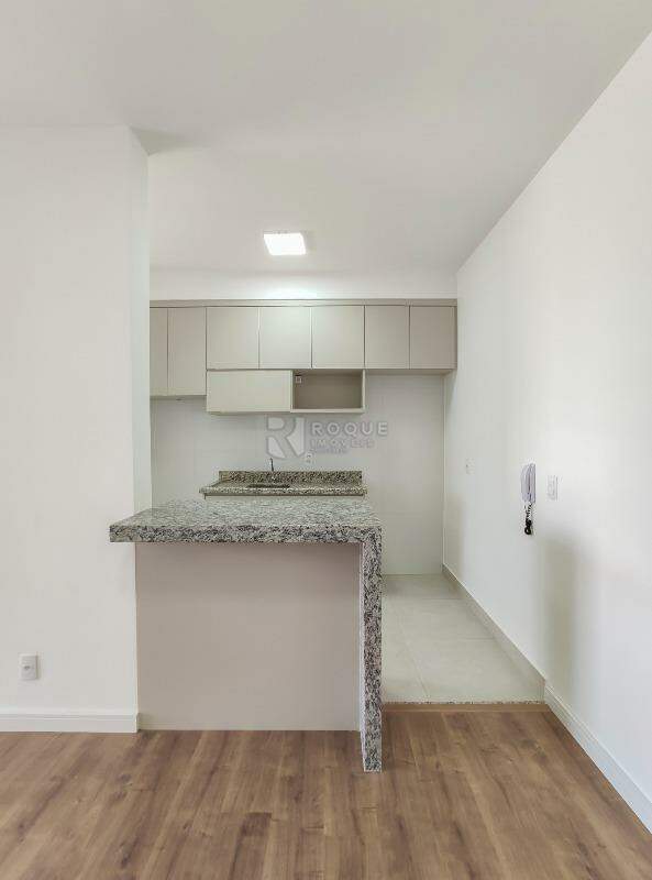 Apartamento para aluguel no bairro Jardim Senador Vergueiro: Sala / Cozinha 