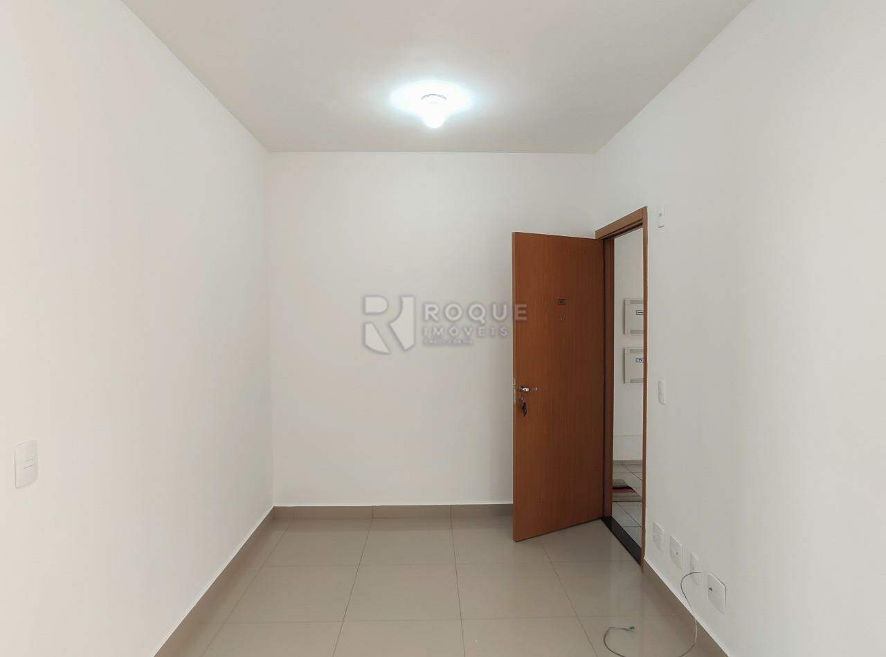 Apartamento para aluguel no bairro Fazenda Duas Barras: Sala 
