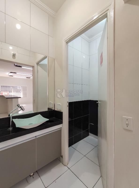 Salas/Conjuntos para aluguel no bairro Centro: WC 2