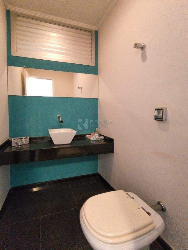 Apartamento à venda no bairro Vila Paraiso: LAVABO