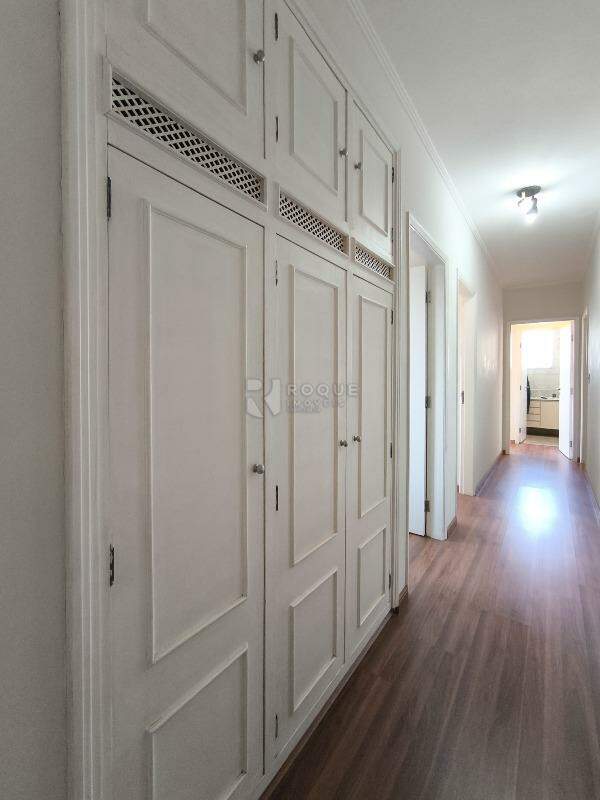 Apartamento à venda no bairro Vila Paraiso: ROUPEIRO