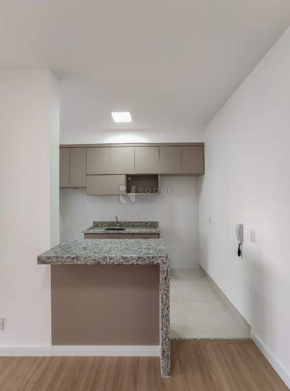 Apartamento para aluguel no bairro Jardim Senador Vergueiro: Sala / cozinha