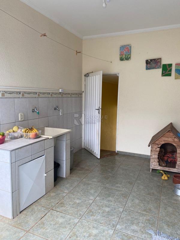 Casa Residencial à venda no bairro Jardim das Palmeiras: Lavanderia