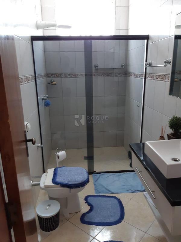 Casa Residencial à venda no bairro Jardim das Palmeiras: Banheiro Social