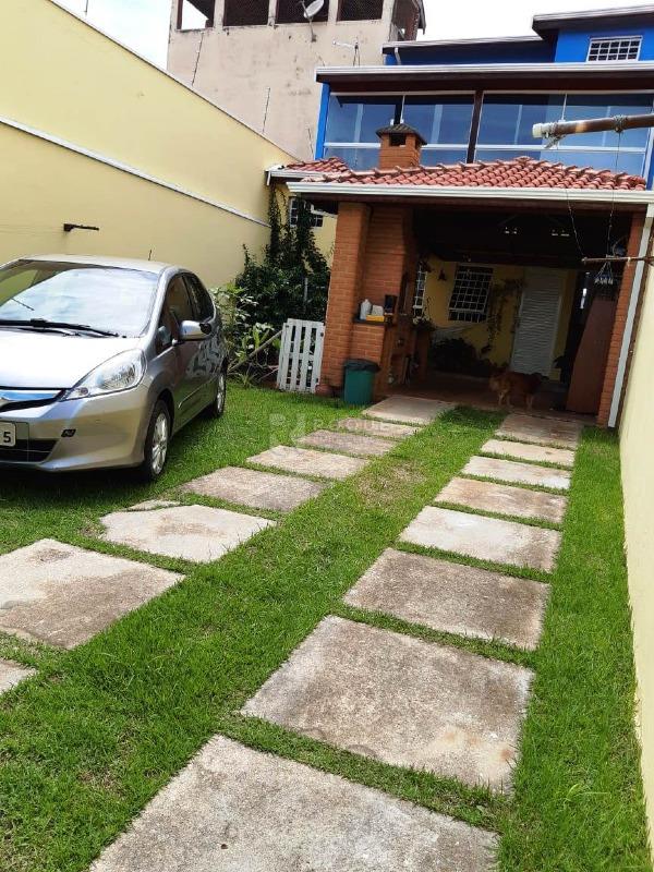 Casa Residencial à venda no bairro Jardim das Palmeiras: Quintal