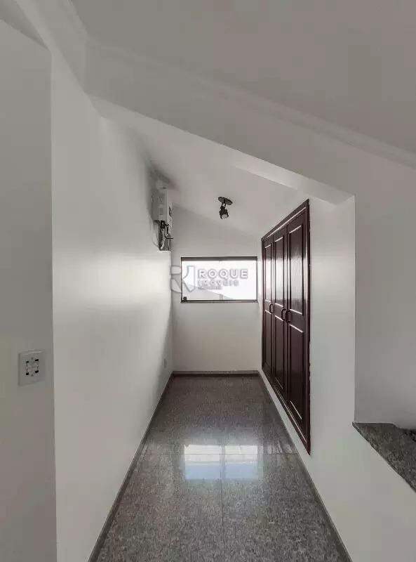 Casa Residencial à venda no bairro Boa Vista: HALL SEGUNDO ANDAR