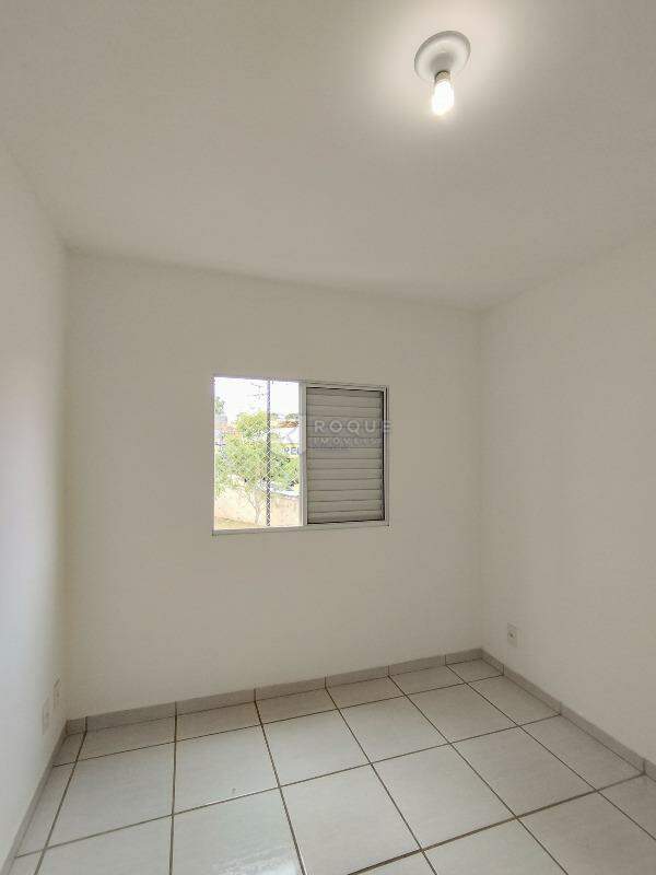 Apartamento para aluguel no bairro Vila Labaki: Dormitório 1