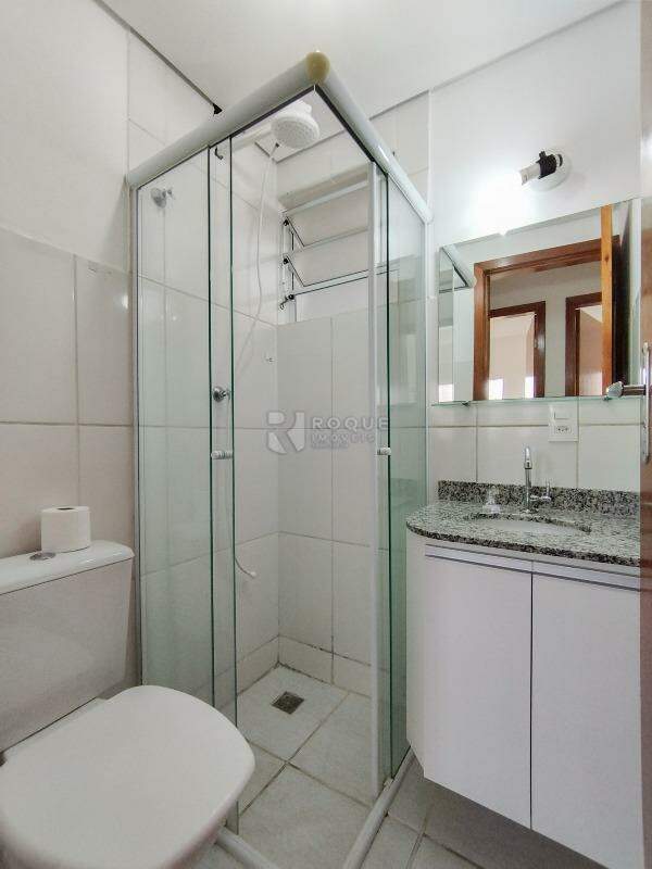 Apartamento para aluguel no bairro Vila Labaki: WC 