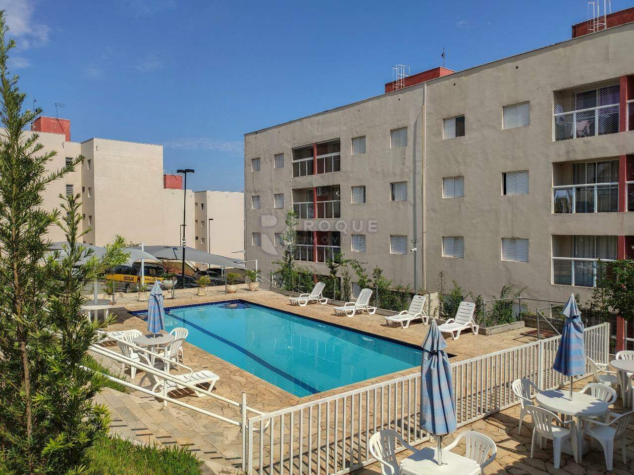 Apartamento para aluguel no bairro Vila Labaki: Área do condomínio 