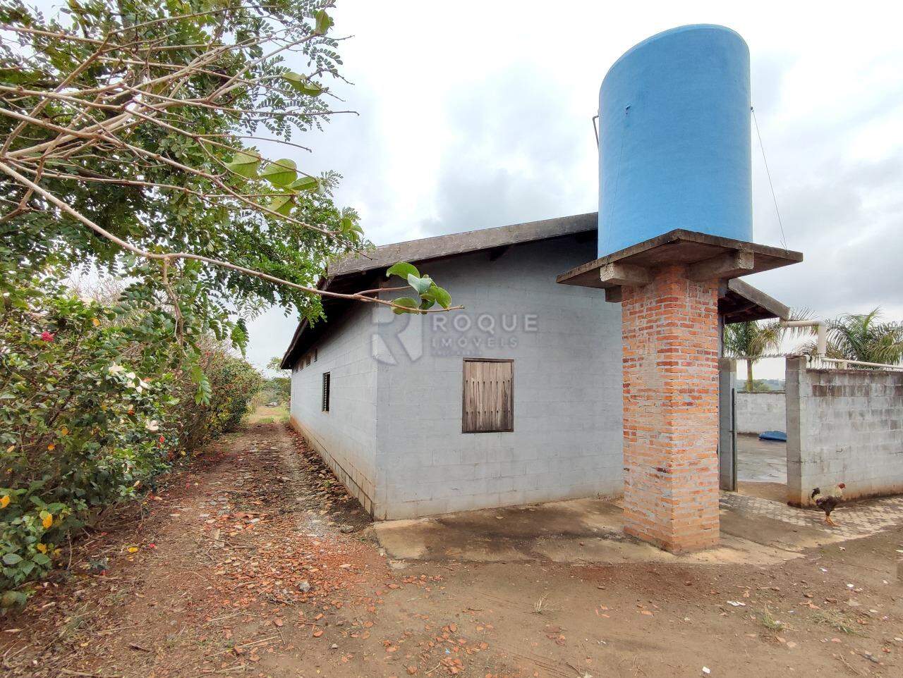 Chácara à venda no bairro Bairro do Pinhal: FUNDOS