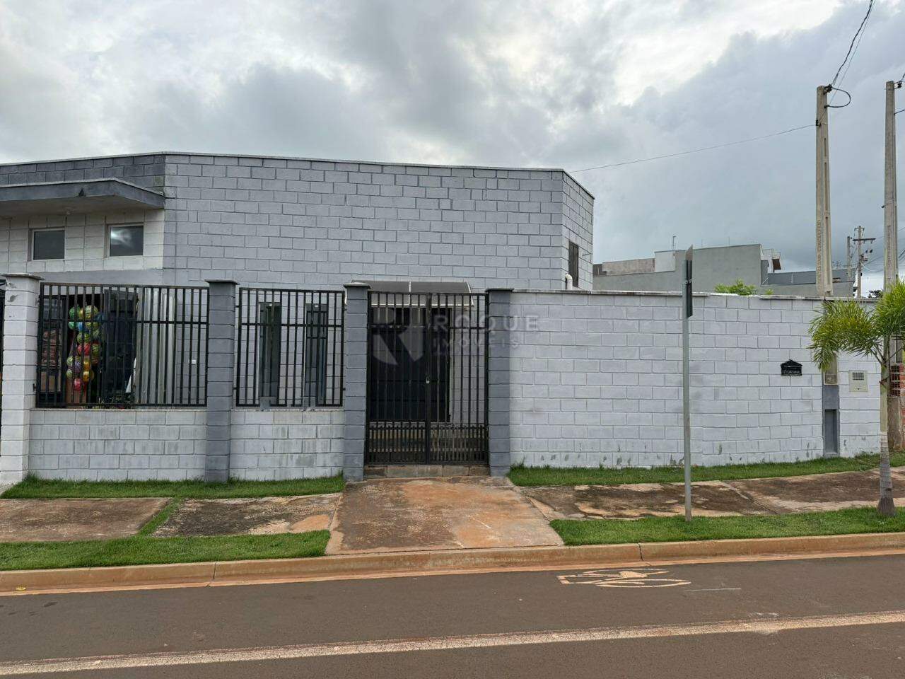 Salas/Conjuntos para aluguel no bairro Residencial Colinas do Engenho I: Fachada