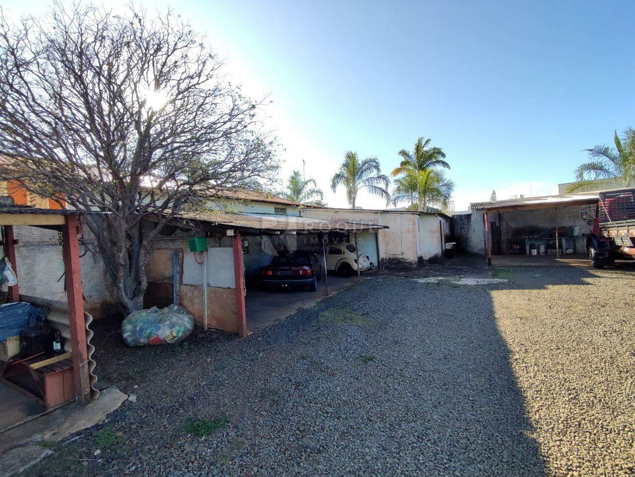 Terreno à venda no bairro Jardim Nossa Senhora de Fátima: GALPÃO NO TERRENO