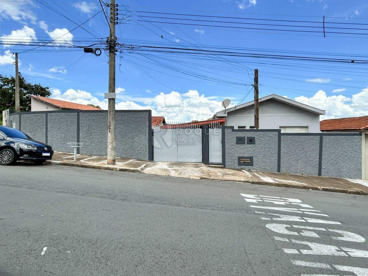 Casa Residencial para aluguel no bairro Vila Cristovam: Fachada 