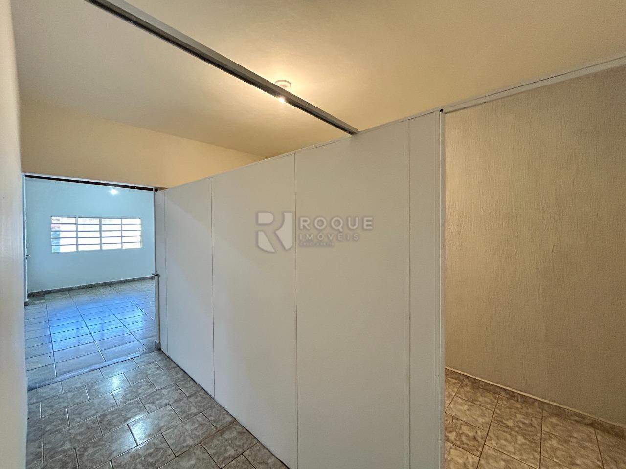 Casa Residencial para aluguel no bairro Vila Cristovam: Hall 