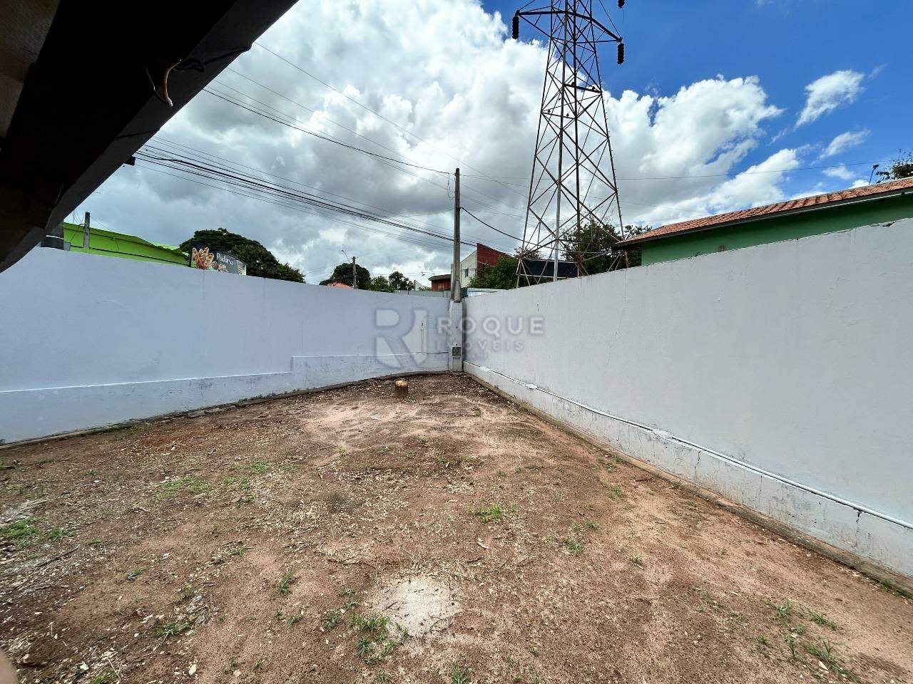 Casa Residencial para aluguel no bairro Vila Cristovam: Área externa 