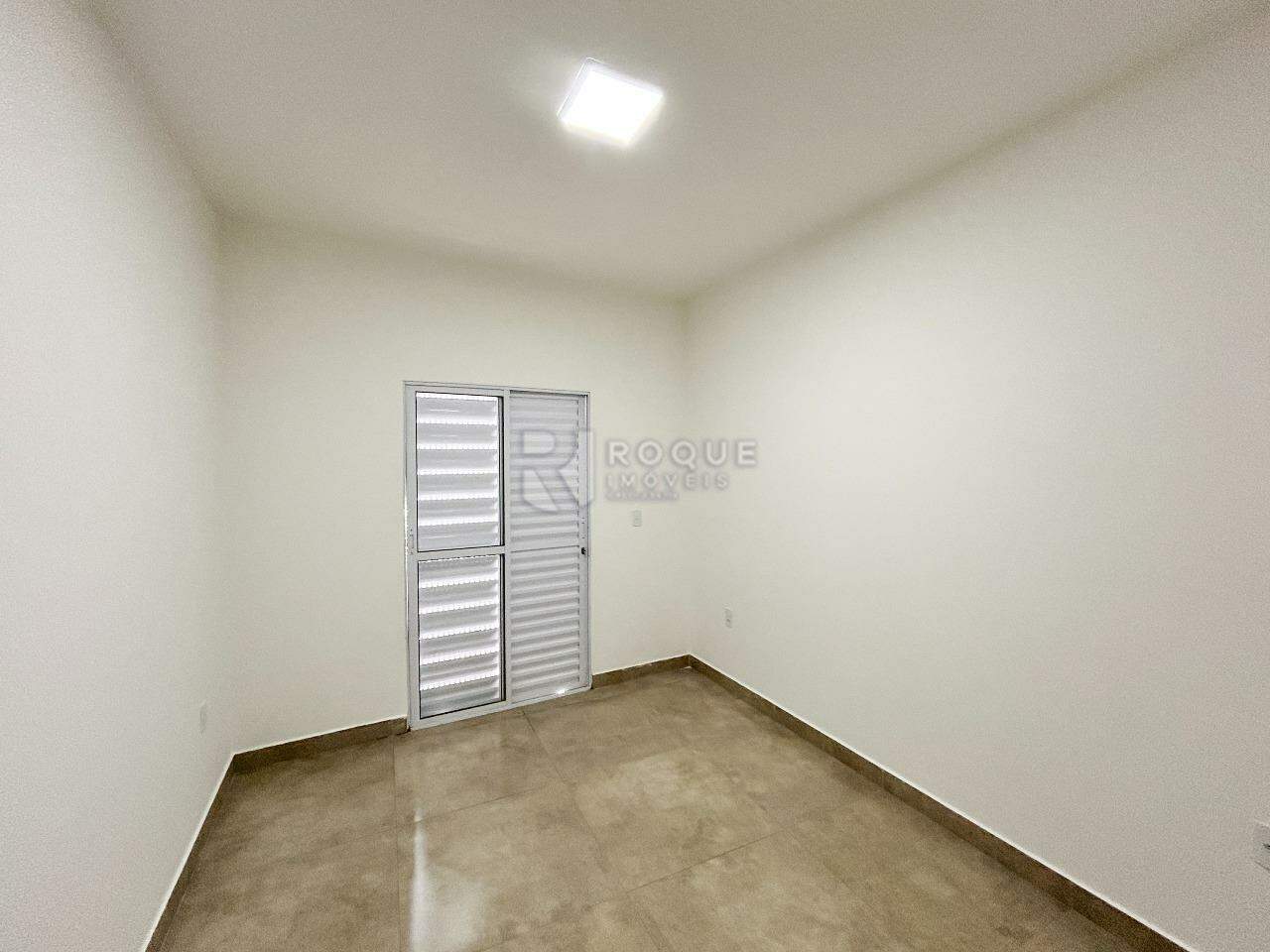 Apartamento para aluguel no bairro Jardim Santa Cecília: Dormitório 2 suíte