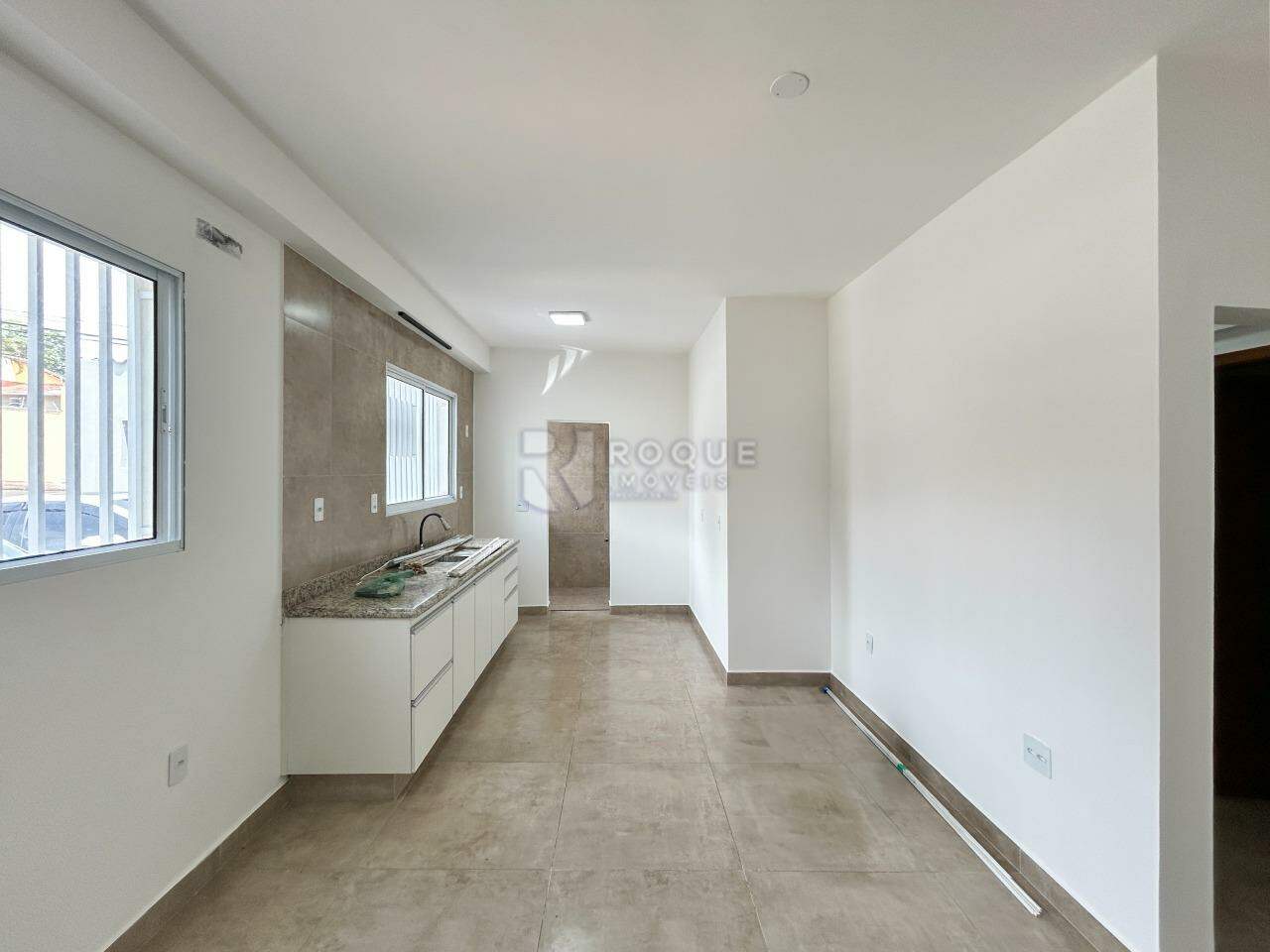 Apartamento para aluguel no bairro Jardim Santa Cecília: Cozinha 