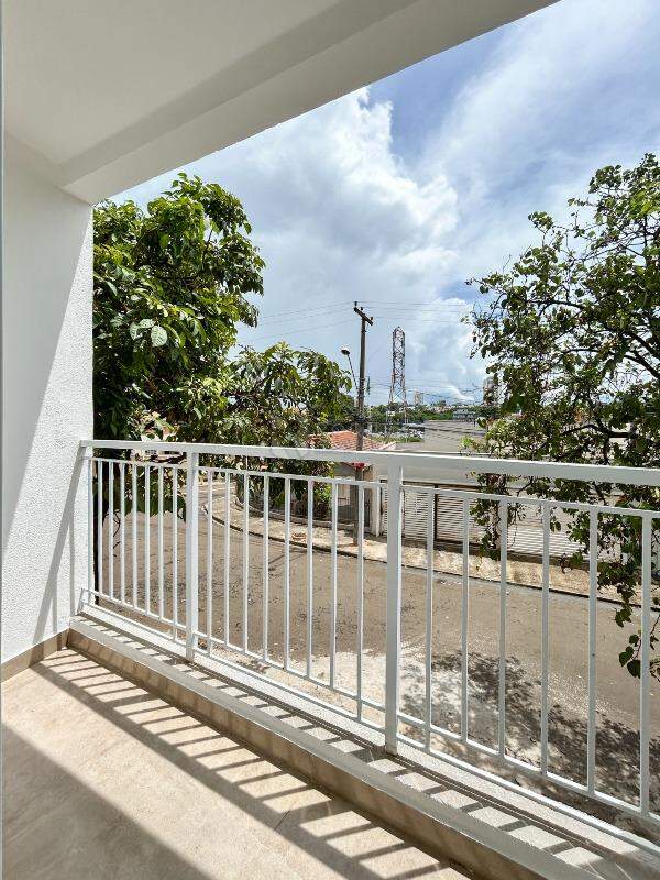 Apartamento para aluguel no bairro Jardim Santa Cecília: Sacada 