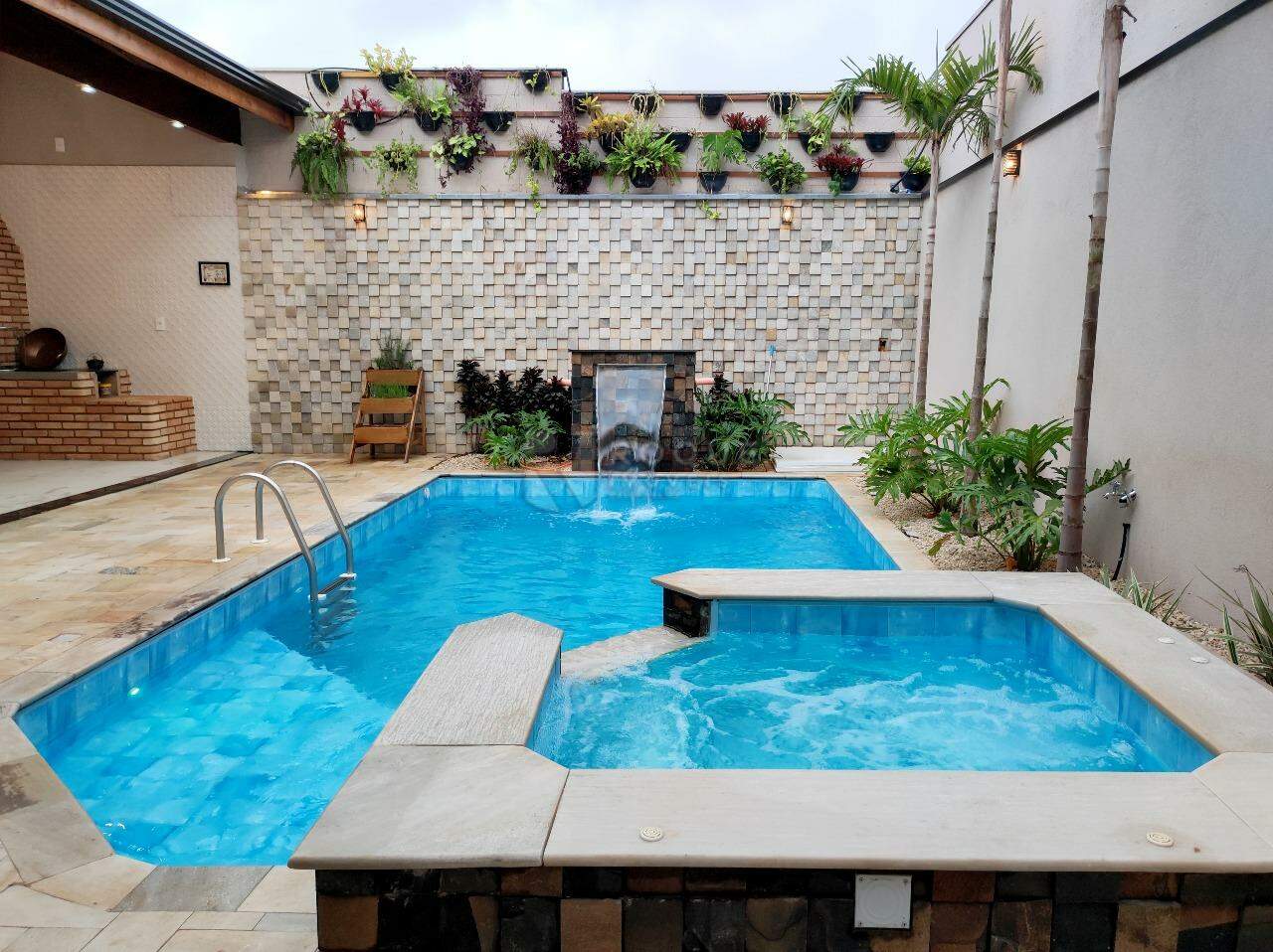 Casa em condomínio à venda no bairro Residenciais Fazenda Itapema: ÁREA EXTERNA