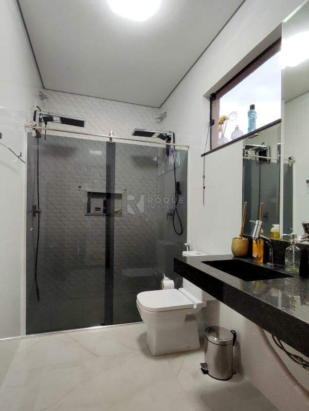 Casa em condomínio à venda no bairro Residenciais Fazenda Itapema: WC SUÍTE MASTER