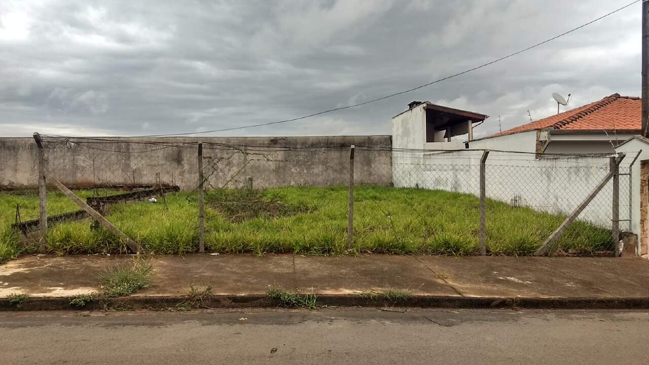 Terreno à venda no bairro Jardim Porto Real II: 