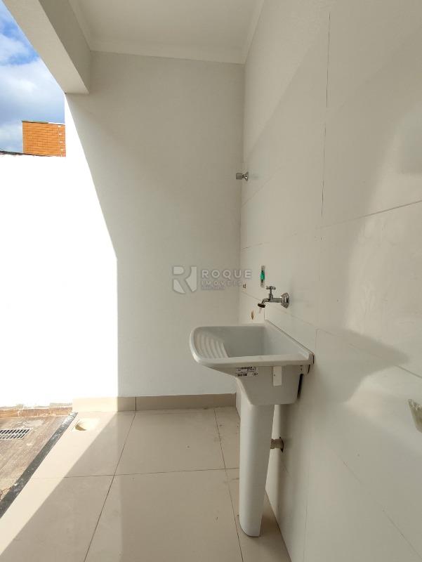 Casa em condomínio à venda no bairro Jardim Residencial Alto do Flamboyant: LAVANDERIA